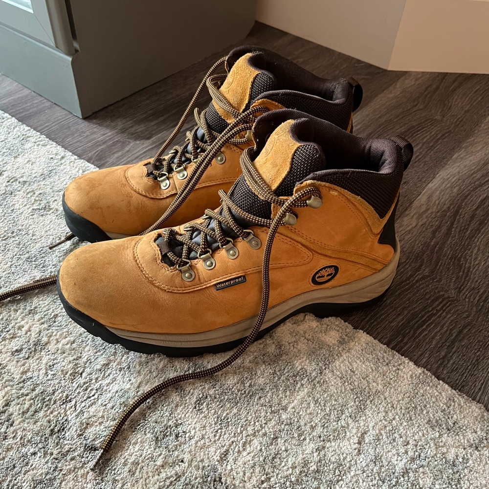Timberland Mid Waterproof White Ledge Hiking Boots - Wheat Nubuck - Size 11